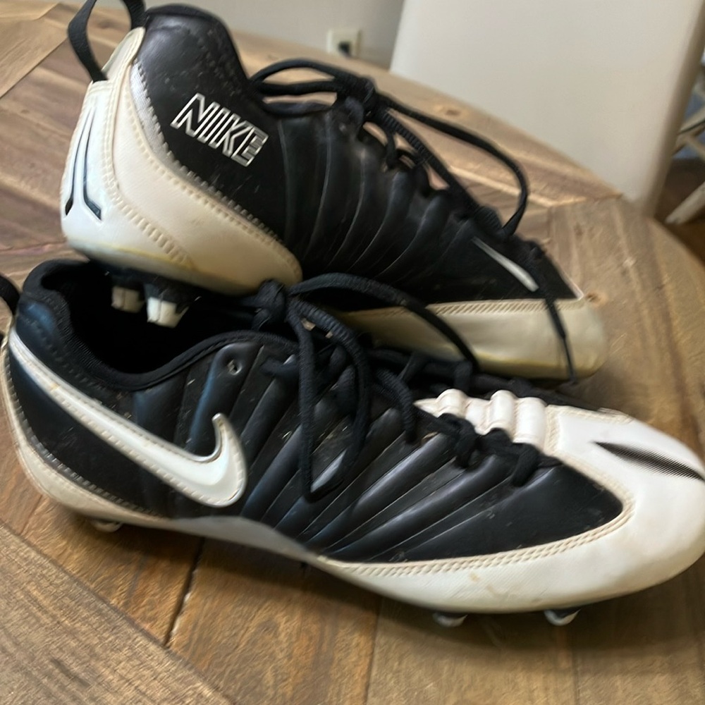 Nike Viper Strike men’s cleats size 9.5